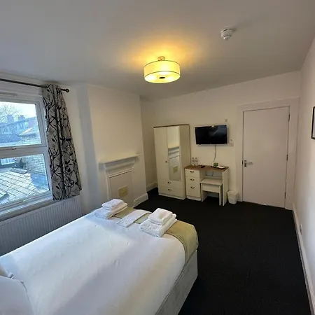 Cambridge Central Rooms - Tas Accommodations Exterior photo